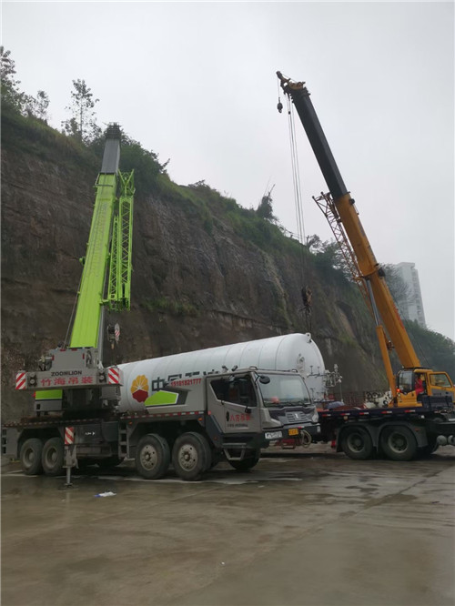 温州市“不怕风雨冻”—— 吊车的 “恶劣环境适应” 技术